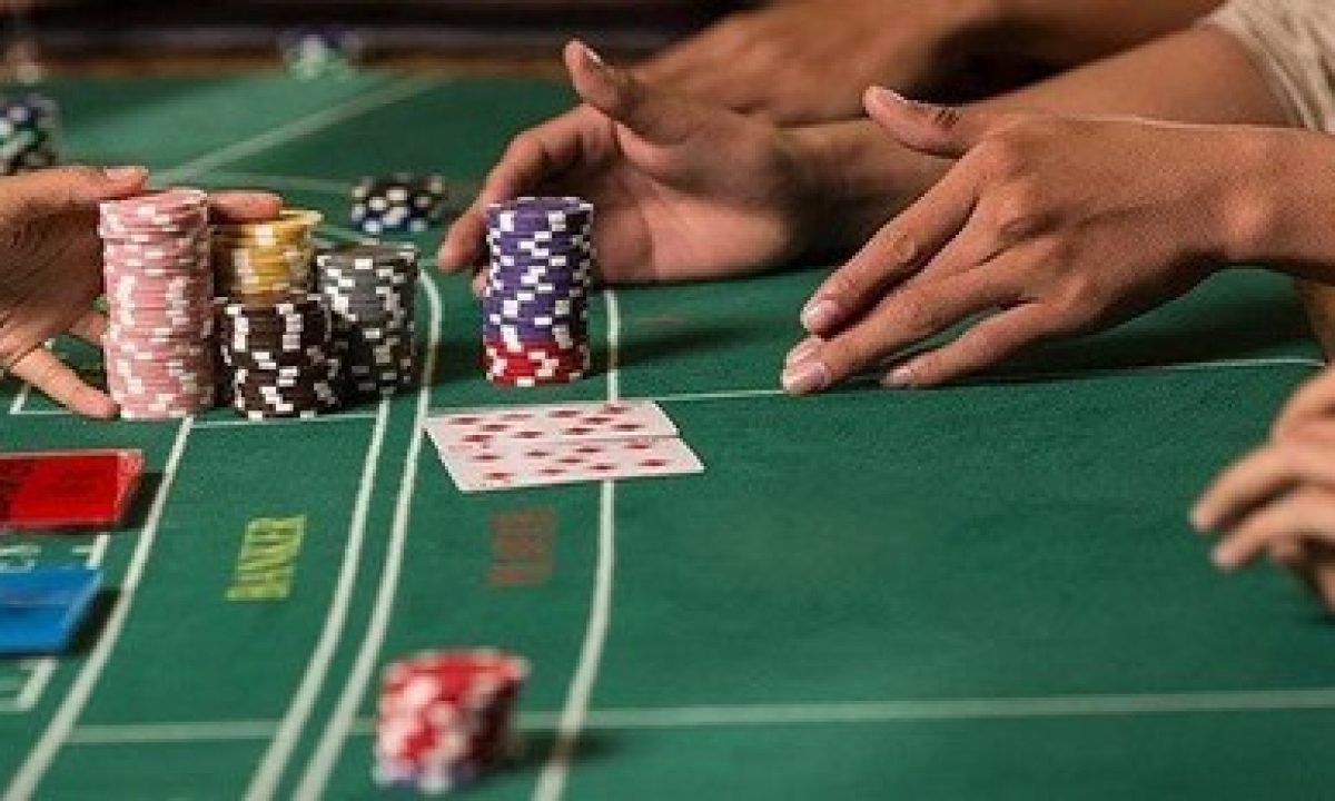 Why Play Free Baccarat Online?